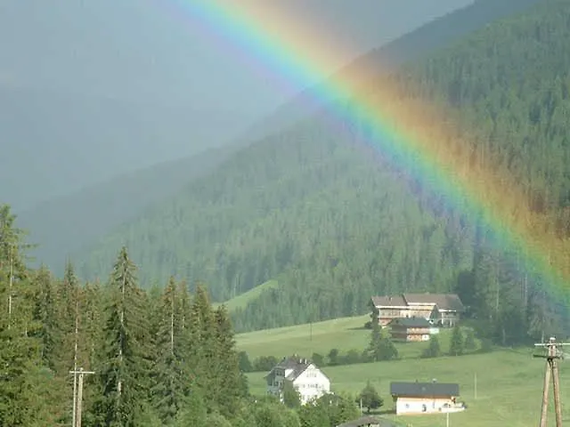 Daniela Mair 公寓 *